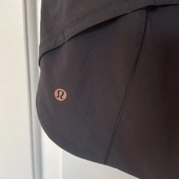 LULULEMON SPEED UP LINED BLACK SHORTS SIZE 4 - Picture 7 of 11